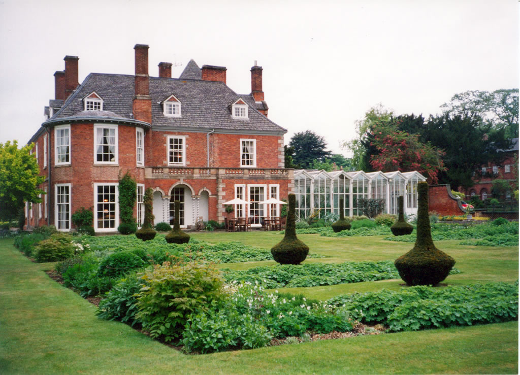 Sutton Bonnington Hall