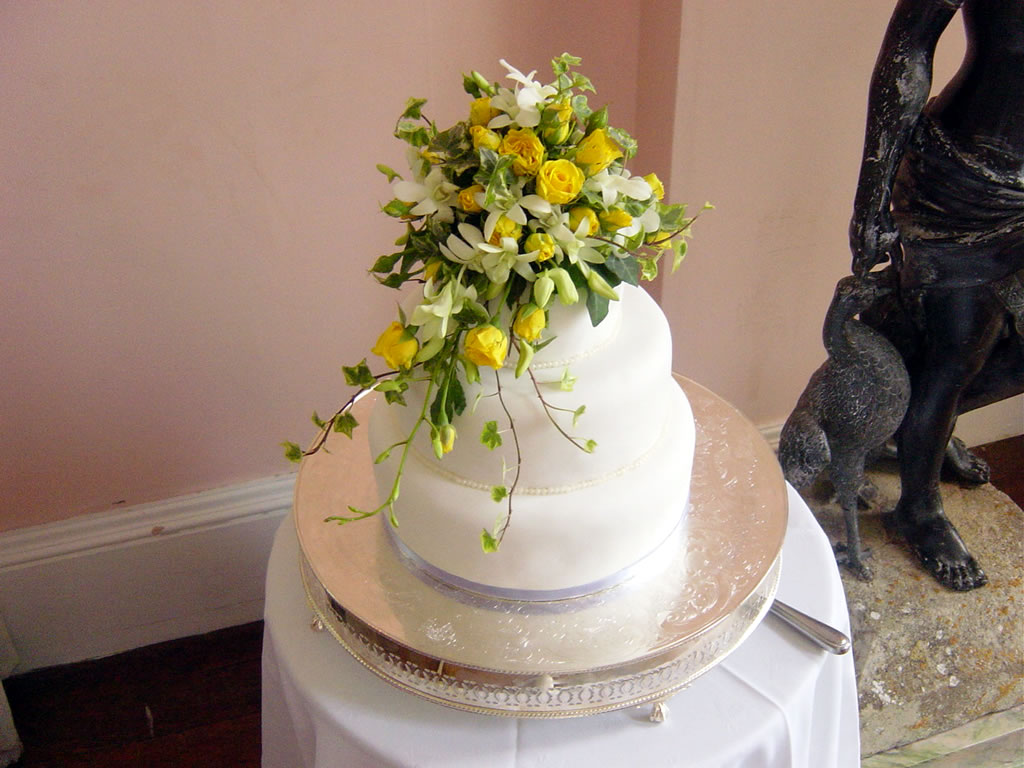 flowery cake